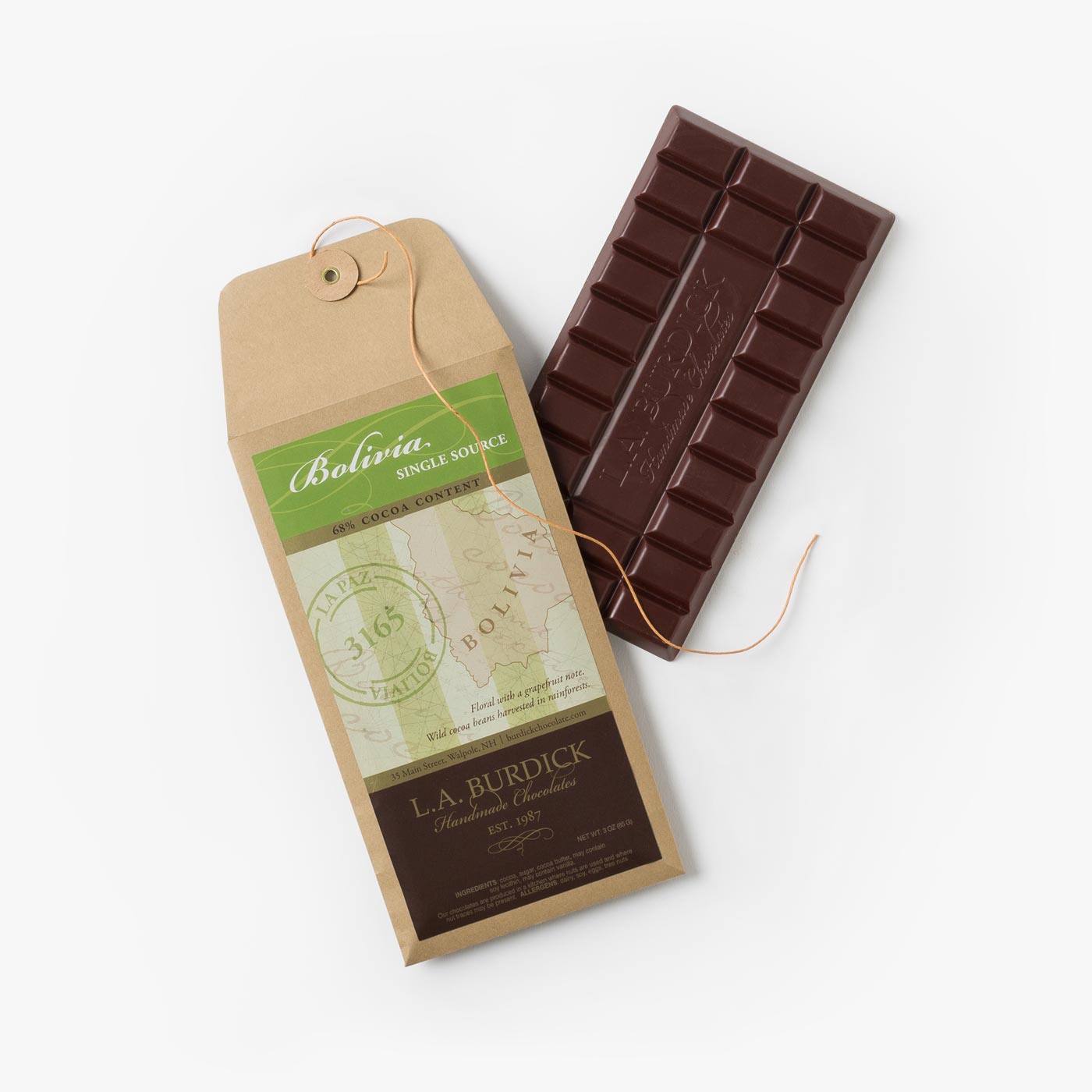 Single Source Bolivia Dark Chocolate Candy Bar. Grapefruit and floral notes mingle with hints of roasted nuts and give way to a smooth finish. 68% cocoa content.